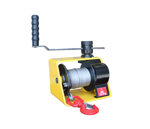 九游娱乐网址:平行进口25款丰田酷路泽LC76满配梅花等天津港现车来了